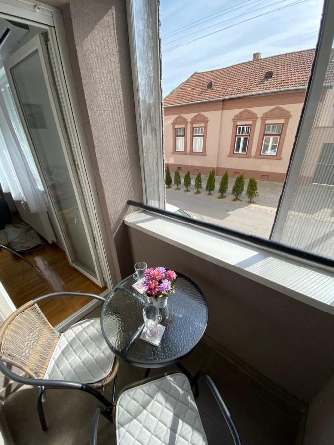 Apartman Mdb Суботиця Екстер'єр фото